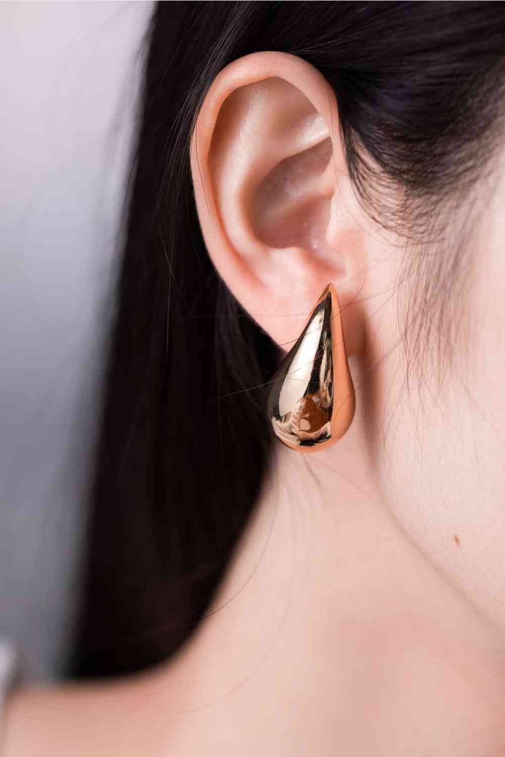 Gold Water Drop Earrings